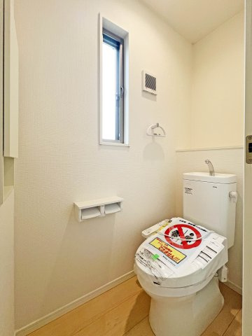 クレイドルガーデン名古屋市港区知多第2　2号棟のトイレ|2階トイレ