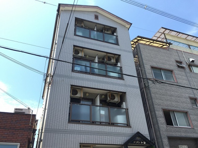 【外観】 | メゾントシ | シンプルなデザインの外観です