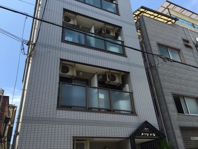 【外観】 | メゾントシ | シンプルなデザインの外観です