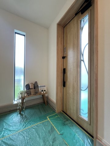 水着を仕込めば１５分後にはプールにダイブ！よみうりランドまで徒歩７分♪【麻生区細山６丁目】築浅戸建の玄関|玄関です