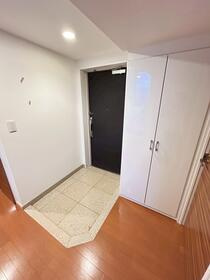 パシフィックレジデンス目黒本町の玄関