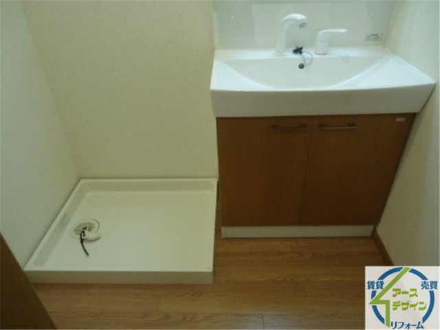 アイエスパレス・ウェストの洗面所|パース写真