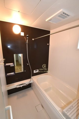 Terrace　日立市大久保町　1期 　2の浴室|ゆったりした1坪タイプシステムバスです。追い焚き機能付きで生活時間の違うご家族にもとても便利です！