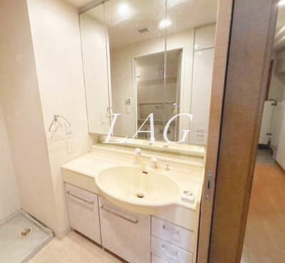 【独立洗面台】 | コスモ武蔵浦和サウスビューコート | 独立洗面台になります。