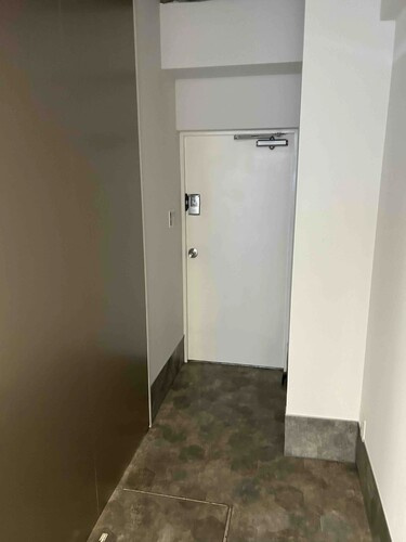 ビラカーサ五番町の玄関