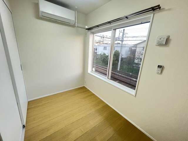 EMMA検見川の洋室