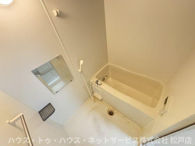 ヴィラ　ウィスタリアの浴室