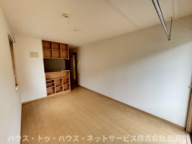 ヴィラ　ウィスタリアの洋室