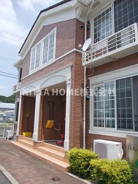 アンリーヴェのエントランス|清潔感のあるエントランスです♪