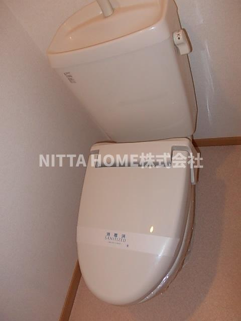 アンリーヴェのトイレ|暖房便座も設置済み★