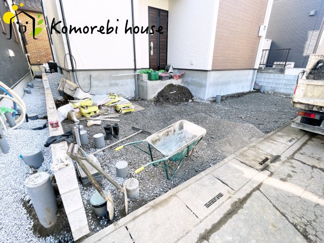 上尾市向山　11期　新築一戸建て　グラファーレ　02の駐車場|駐車場です