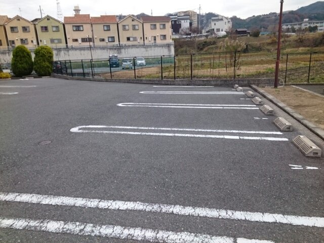 ＢＥＡＵ　ＣＨＡＭＰＳ　夢運の駐車場