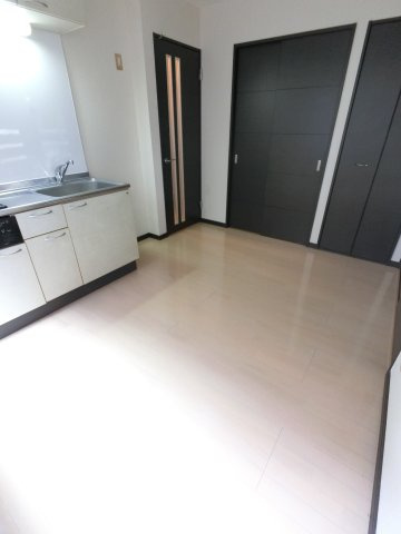 ミレナコートの居間・リビング