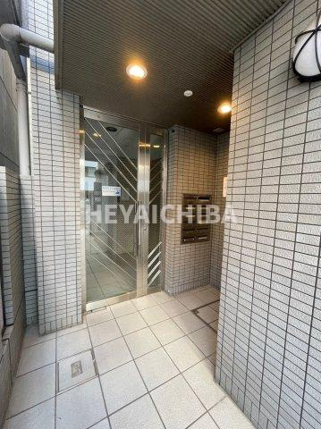 YSビルのエントランス