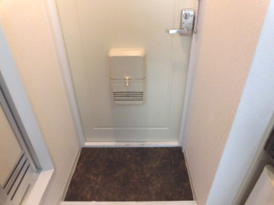 【玄関】 | ロフティ淡路 | すっきりとした玄関です