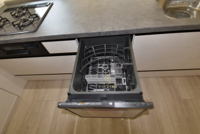 Terrace　日立市大久保町　1期 　3のキッチン|食事の後片付けもラクラクの食洗機つき♪水道代の節約になり、気になる手荒れも防げそう！