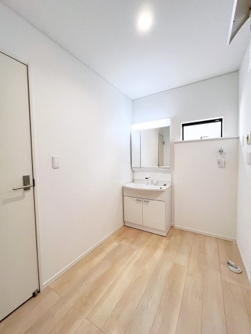 クレイドルガーデン和歌山市鳴神　第４期の独立洗面台