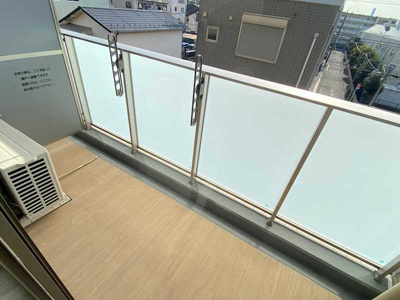 【バルコニー】 | Sebon Minamisuna 