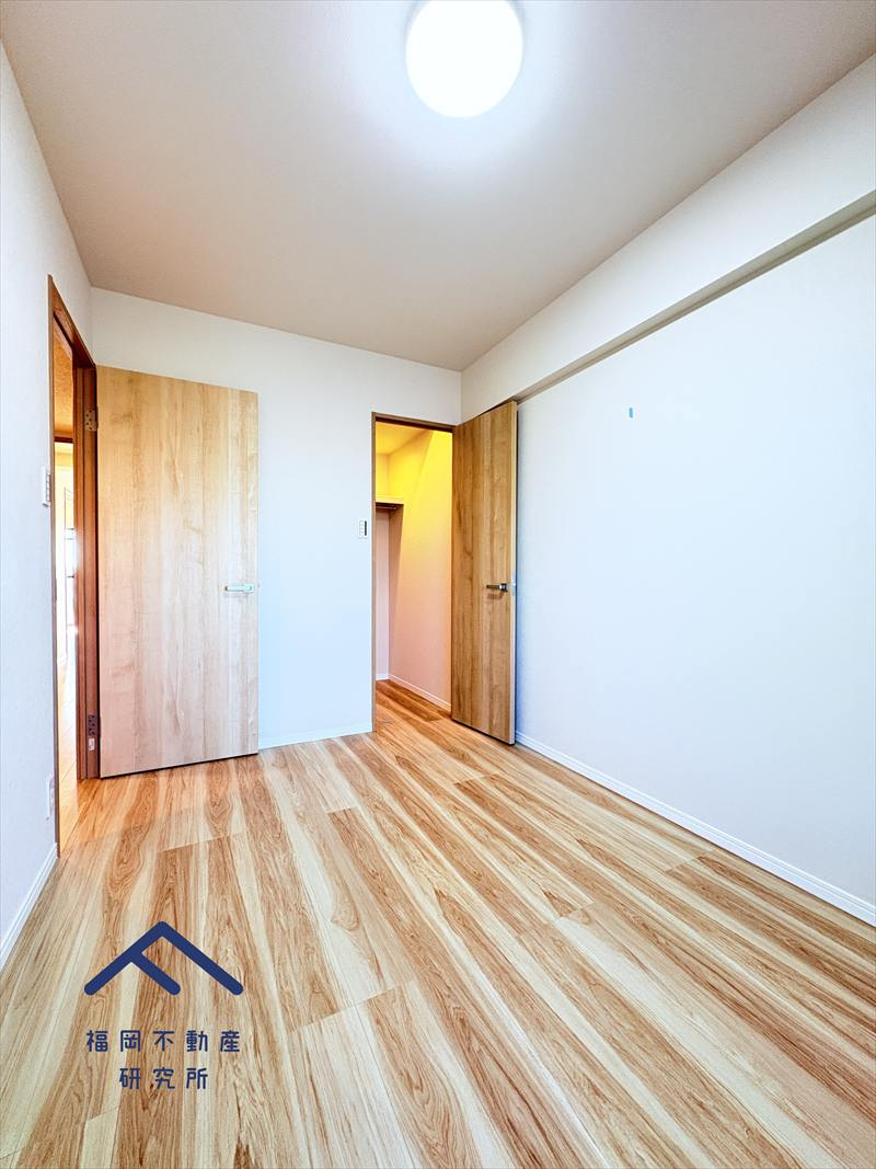 アンピール教育大前の洋室