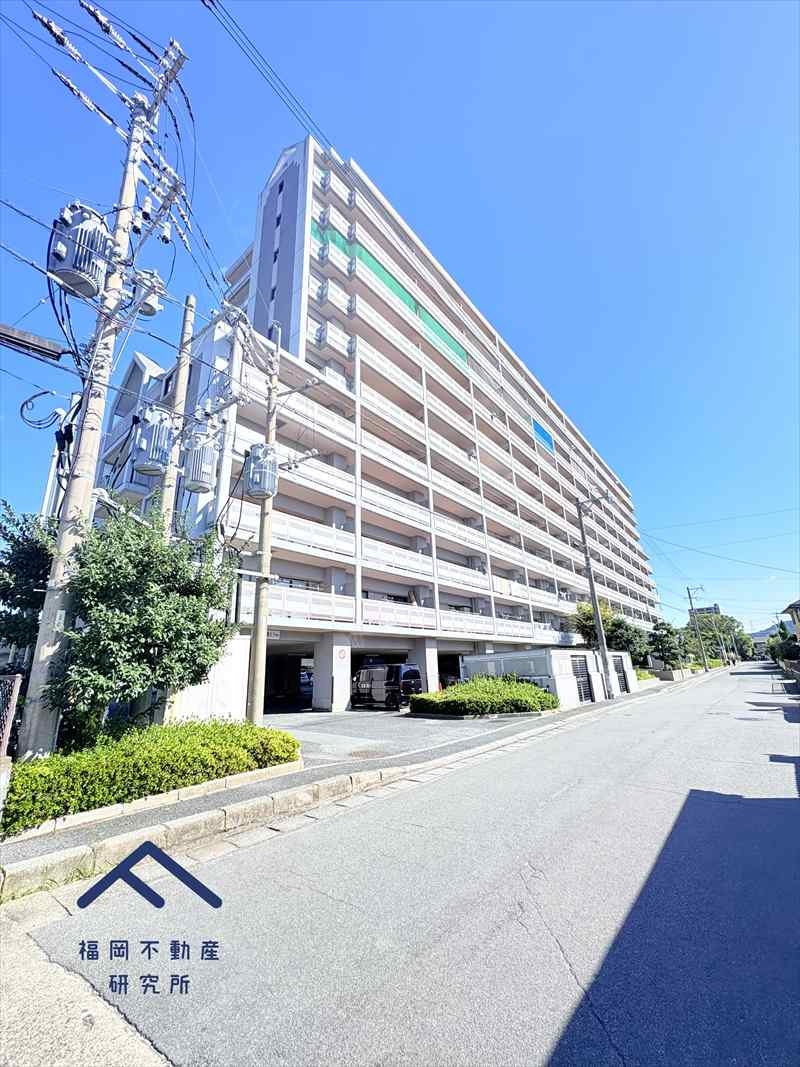 アンピール教育大前の外観