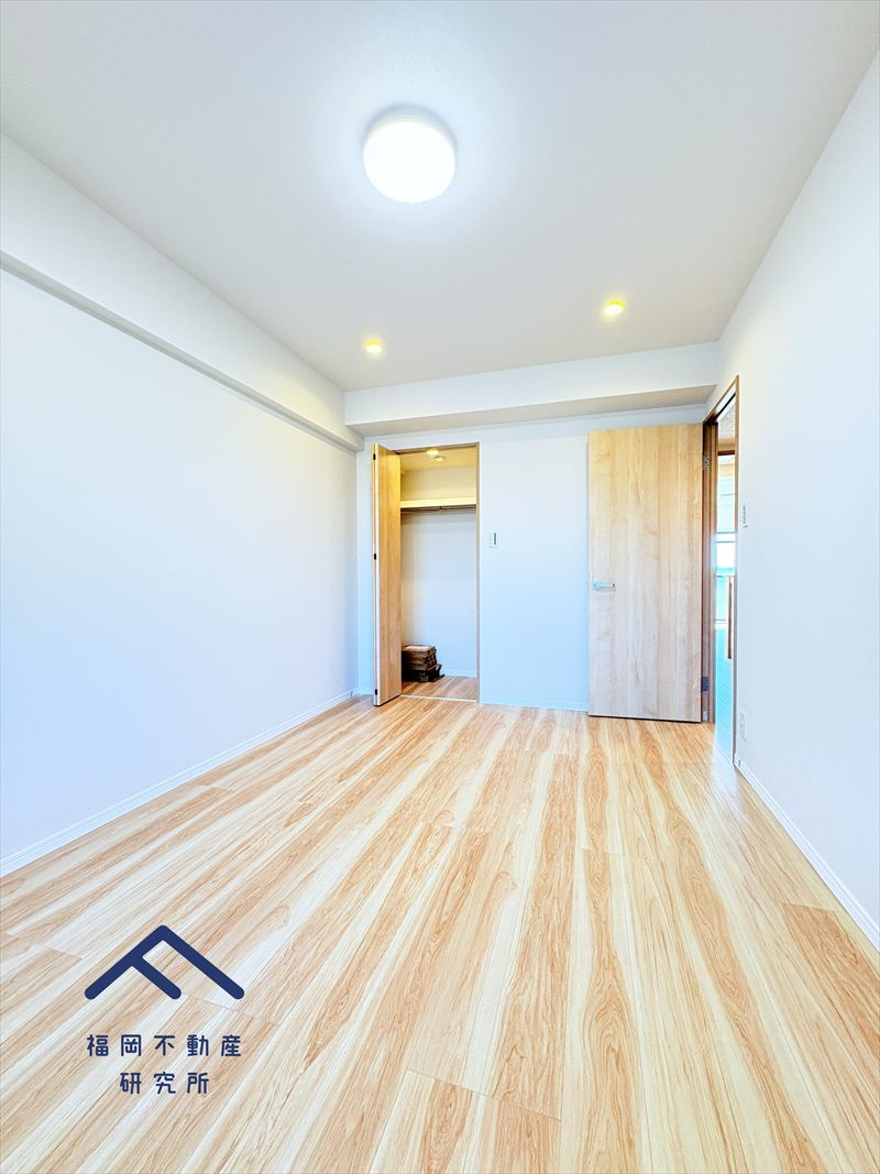 アンピール教育大前の洋室