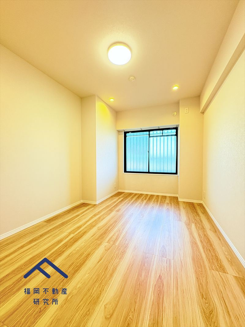 アンピール教育大前の洋室