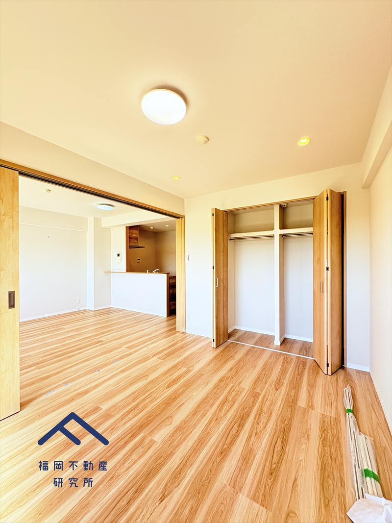 アンピール教育大前の洋室