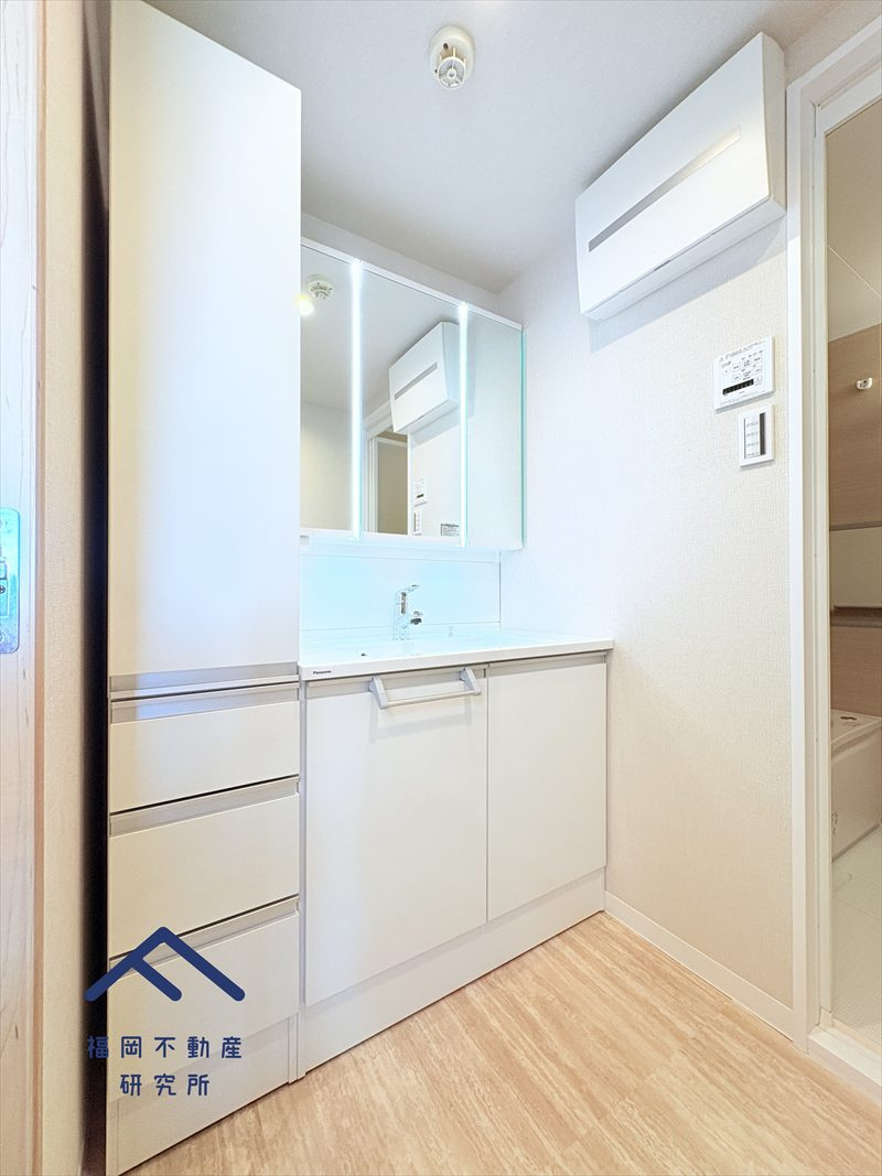 アンピール教育大前の独立洗面台