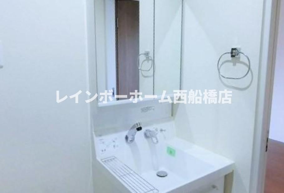 パークメゾン前原西の洗面所|別部屋参照