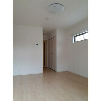 【寝室】 | ルミナス ショア | 白基調のお部屋♪
