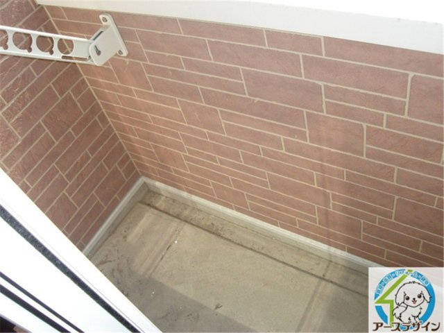 アイエスパレス・イーストのバルコニー|パース写真