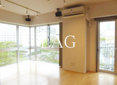 【居間・リビング】 | ピアースコード中目黒 | 洋室のお部屋です。