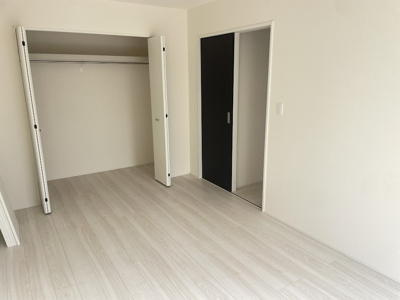 【洋室】 | 東根市六田3期【新築建売住宅】4号棟 | 1階洋室は客間としてもお子様のプレイルームとしてもご活用頂けます。