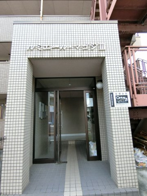 【エントランス】 | ルミエールマゴジ3