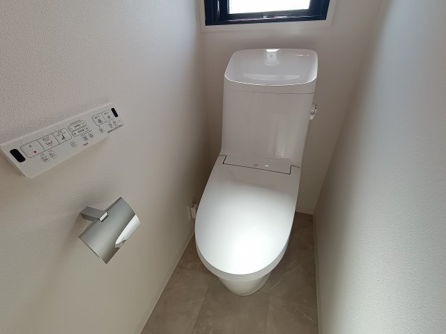 DECOR GRANDE ASAKUSAのトイレ|落ち着いたトイレです