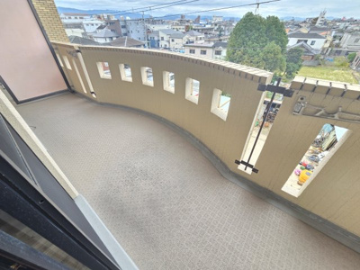 【バルコニー】 | フィアテル岸和田