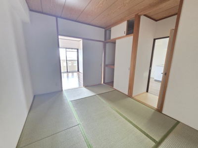 【寝室】 | フィアテル岸和田