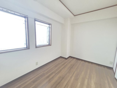 【洋室】 | フィアテル岸和田