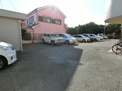 【駐車場】 | フィアテル岸和田