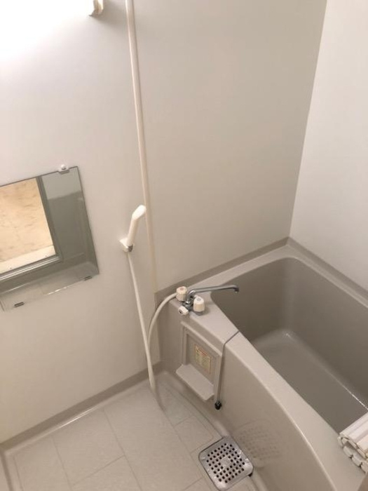リーベン ルーチェの浴室|きれいなお風呂です♪