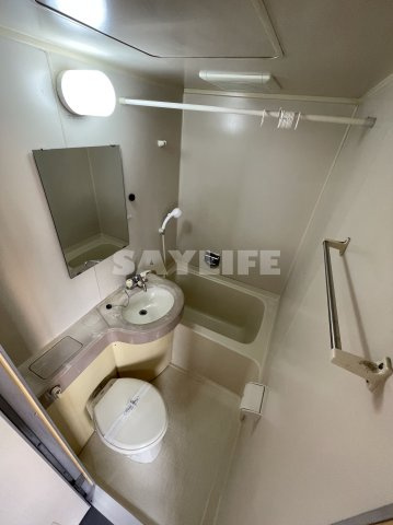 ホロン緑橋の浴室