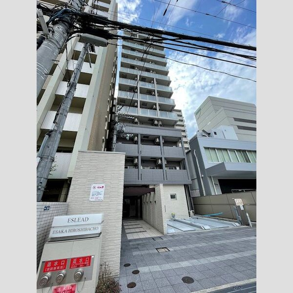 エスリード江坂広芝町の外観