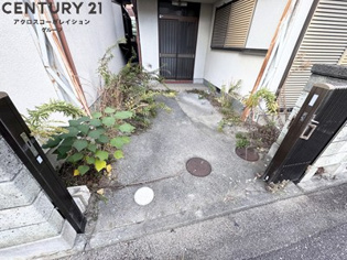 門戸岡田町貸家Ｄ棟のエントランス