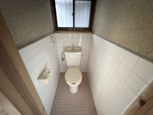 窓があり、換気できます。