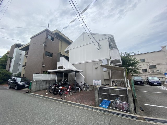 敷地内に駐輪スペースあります！