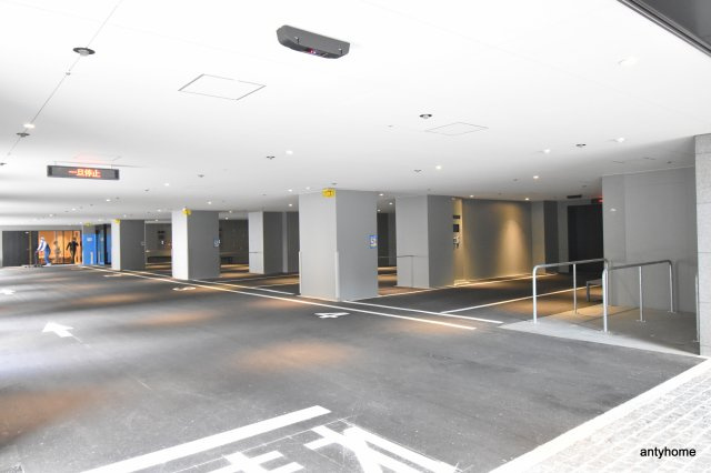 グランドメゾン新梅田タワー THE CLUB RESIDENCEの駐車場
