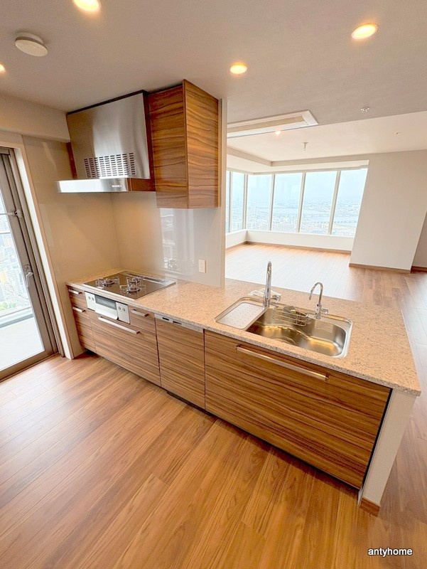 グランドメゾン新梅田タワー THE CLUB RESIDENCEのキッチン