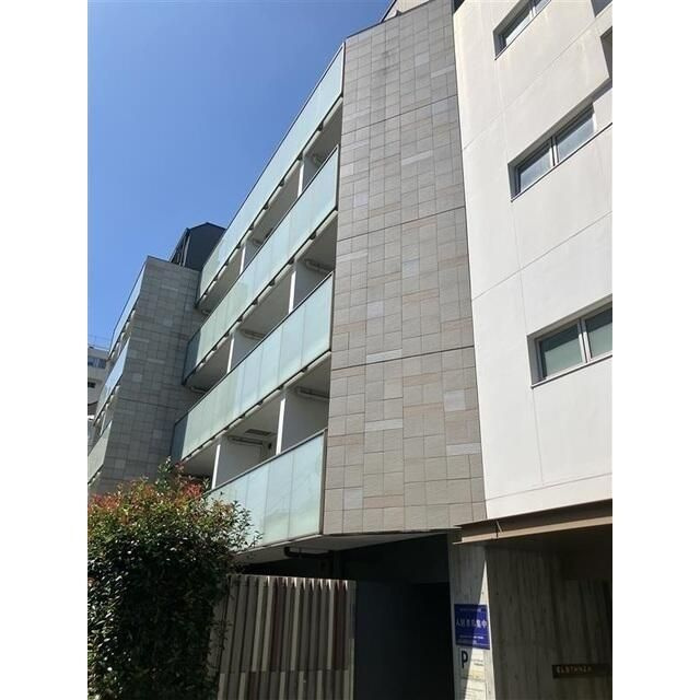 エルスタンザ代々木の外観