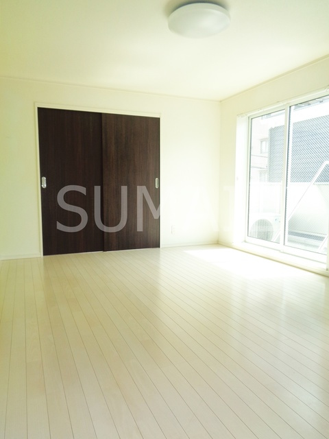 Ａｍｉｔｉｅ　Ｏｊｉｋａｍｉｙａの居間・リビング|明るいリビングです♪