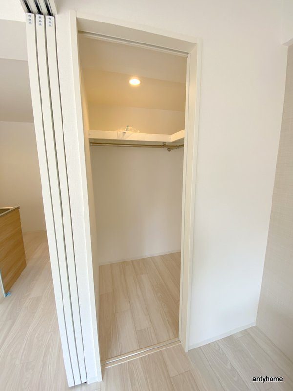 セレニテ十三ミラク 　仲介手数料無料の収納